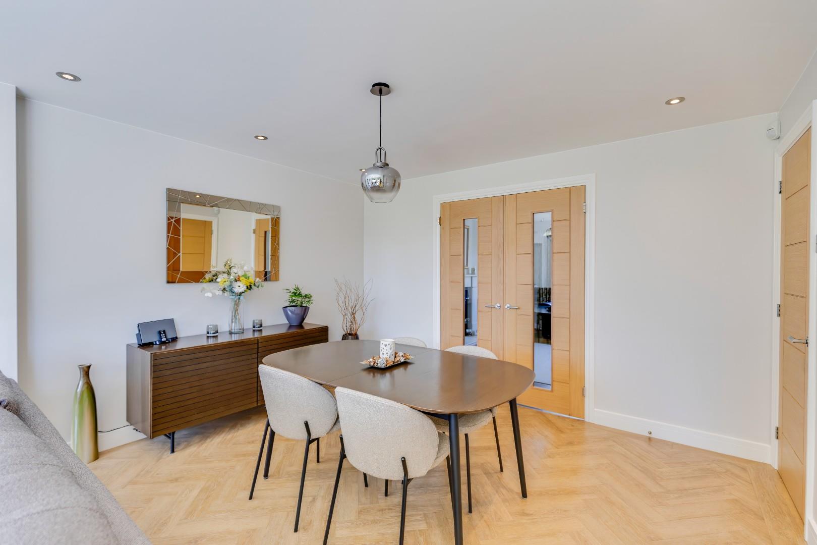 22 Heol Pentre'r Felin, Llantwit Major, Vale Of Glamorgan, CF61 2XS